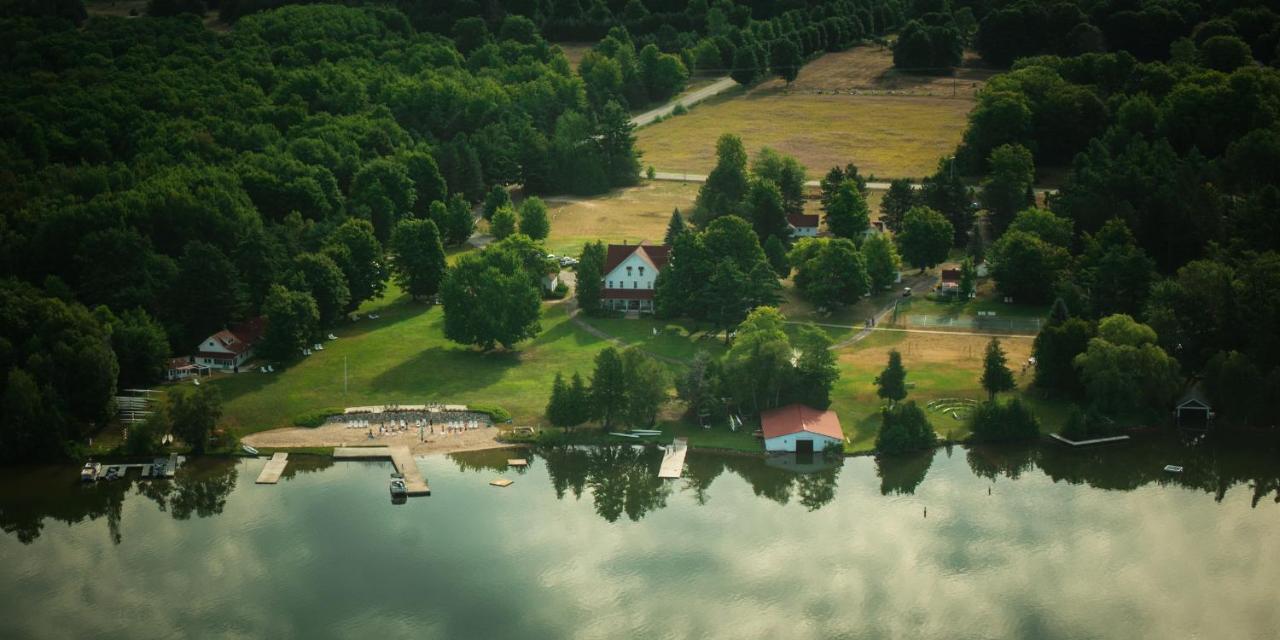 Fountain Point 호텔 Suttons Bay 외부 사진